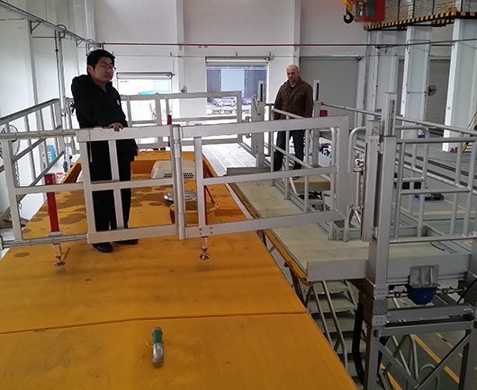 車(chē)頂工作平臺(tái)